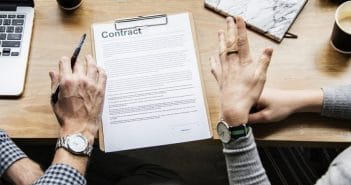 Il contratto a tempo determinato: guida completa e aggiornata al Decreto Dignità