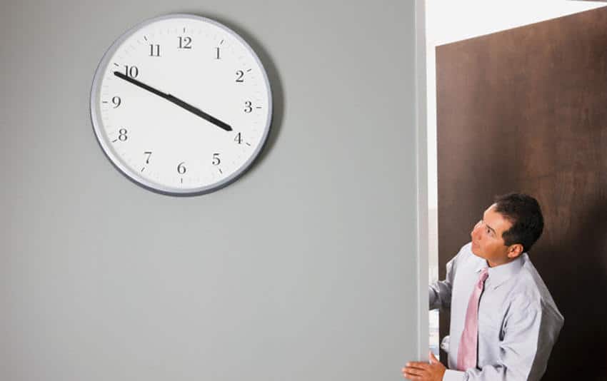 Illegittimo il divieto di svolgere due part-time contemporaneamente