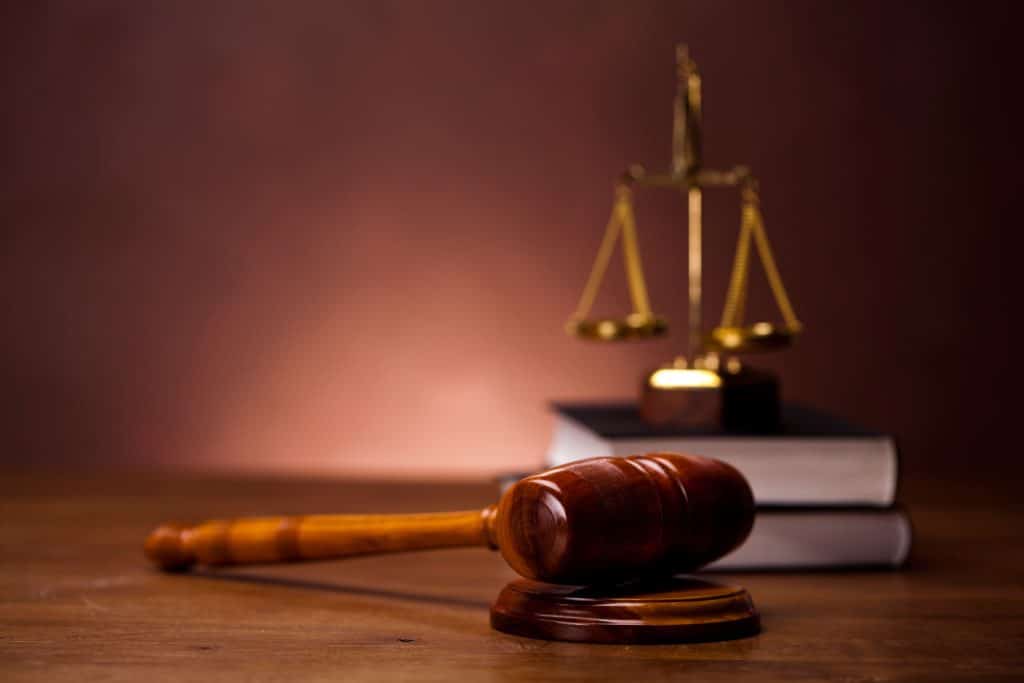 Doppio lavoro part-time, illegittimo il divieto assoluto dell'azienda