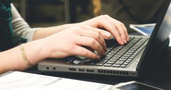 Spesometro light al via, slitta il termine del 28 febbraio per l'invio dei dati