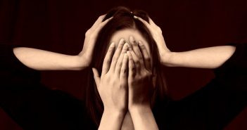 Straining: quando il lavoro, a volte, nuoce gravemente alla salute