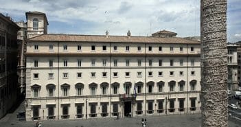 Decreto dignità Di Maio: approvazione rinviata, cosa prevede la bozza