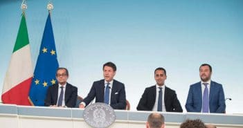 Il testo del Def alle Camere: reddito di cittadinanza, flat tax e pensioni