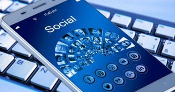 Uso di Facebook durante orario di lavoro