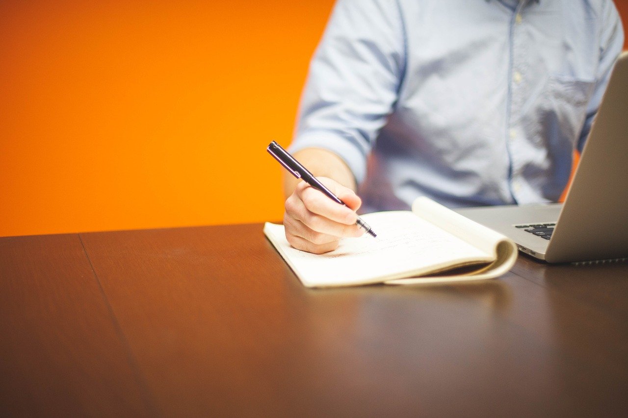 Photo of Professional resident in the UK and services in Italy: how to deduct taxes