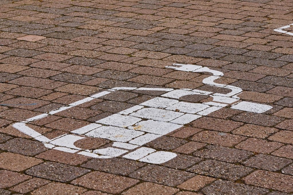 Bonus colonnine elettriche imprese e professionisti 2023